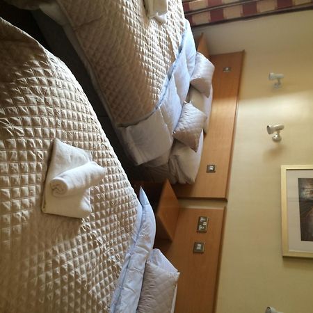 Holiday Hotel Galway Cameră foto
